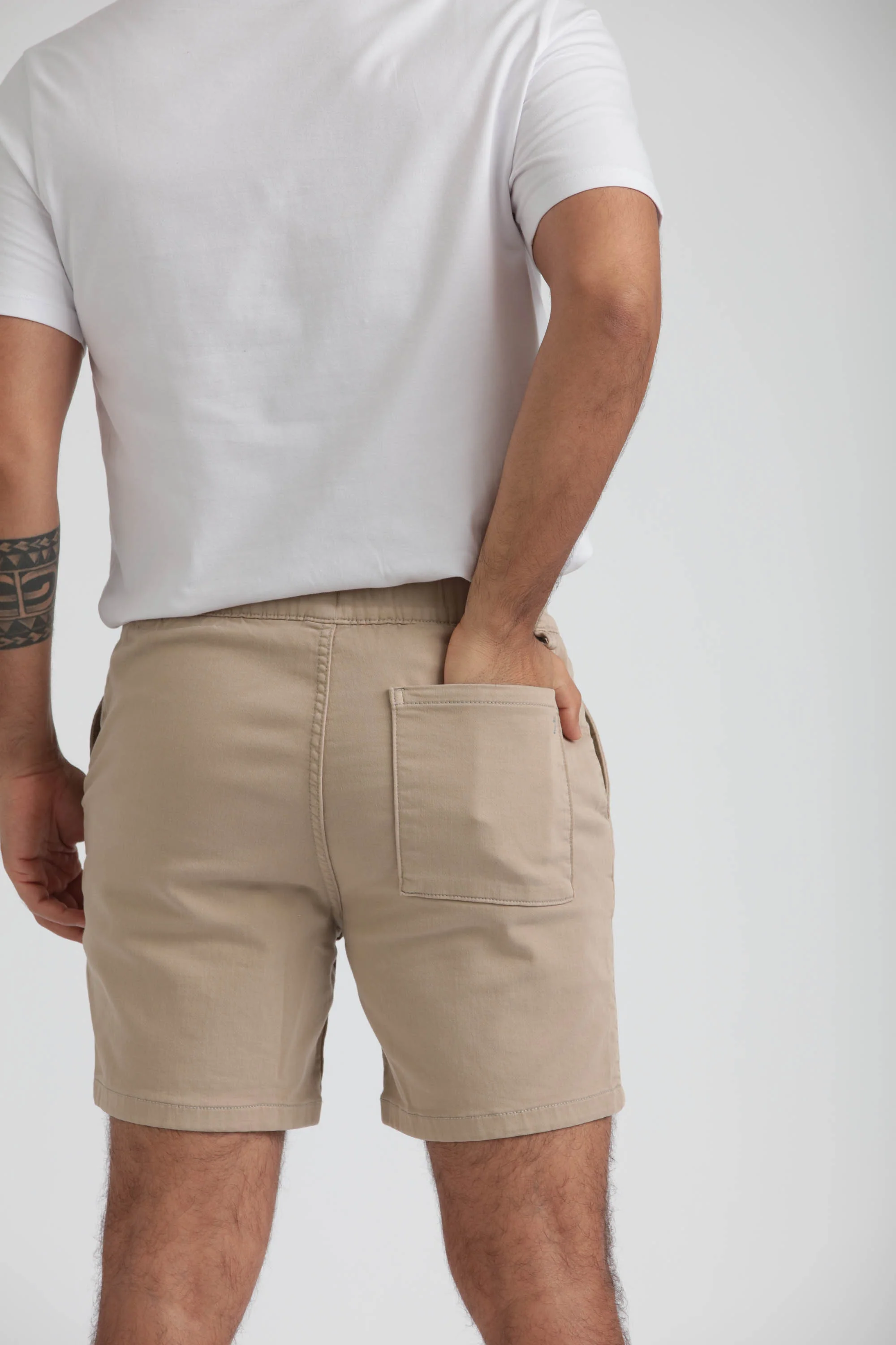 Everyday Comfort Shorts (Slim Fit) / Light Khaki - Image 5